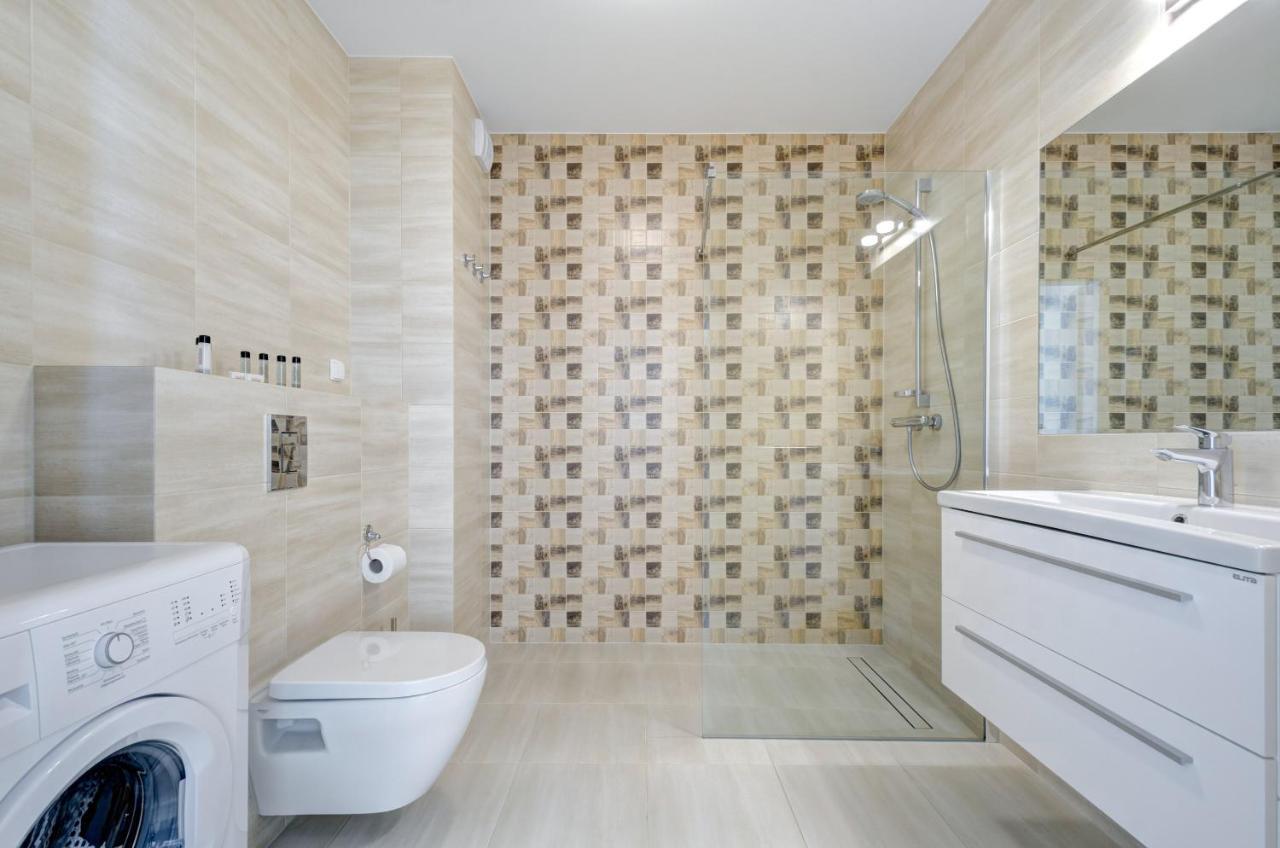 Dom & House - Apartments Chmielna Park 格但斯克 外观 照片