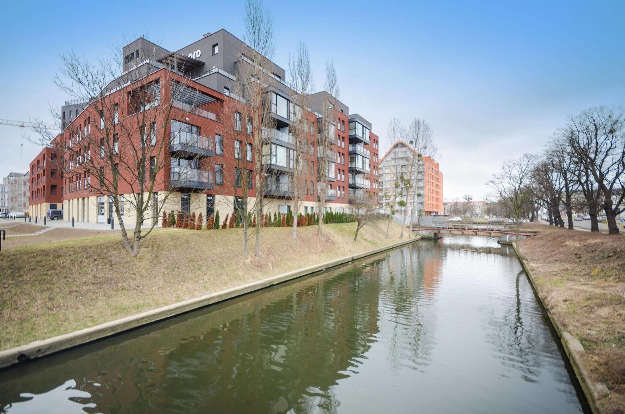 Dom & House - Apartments Chmielna Park 格但斯克 外观 照片