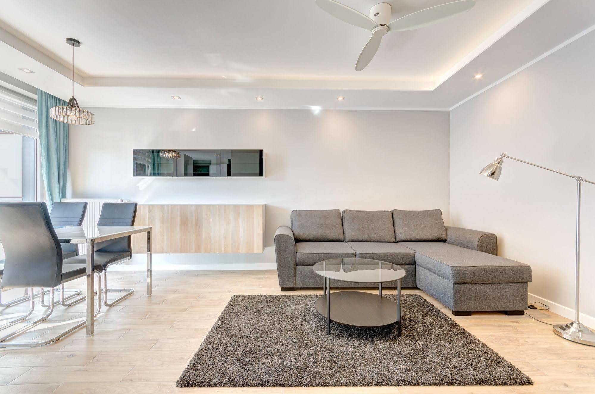 Dom & House - Apartments Chmielna Park 格但斯克 外观 照片