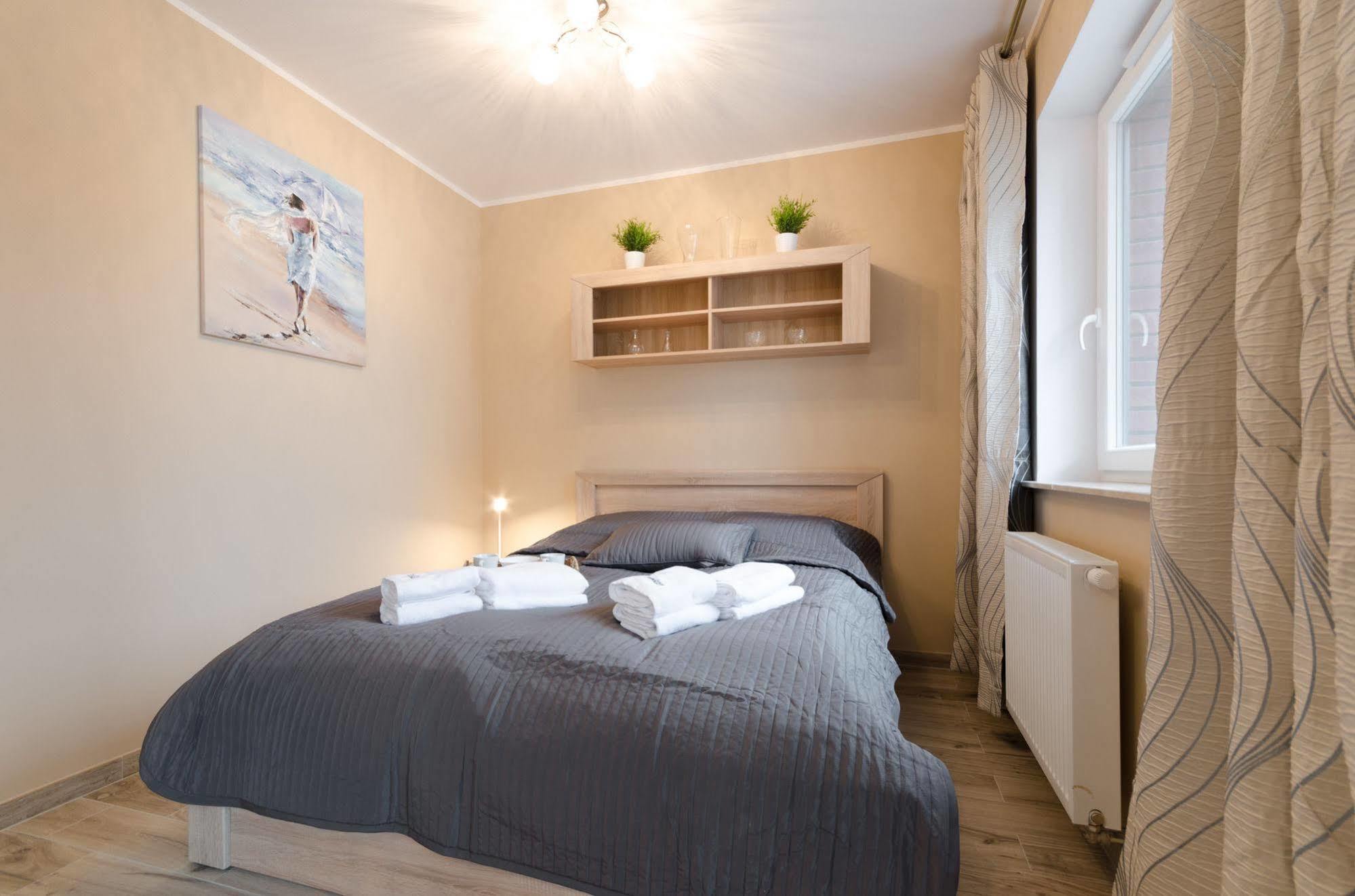 Dom & House - Apartments Chmielna Park 格但斯克 外观 照片