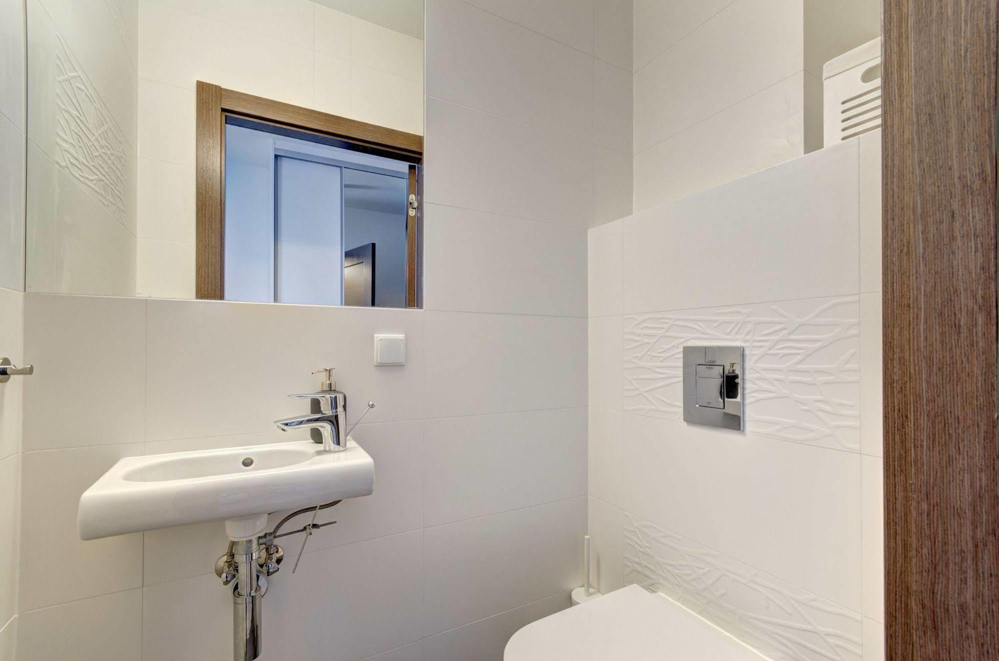 Dom & House - Apartments Chmielna Park 格但斯克 外观 照片