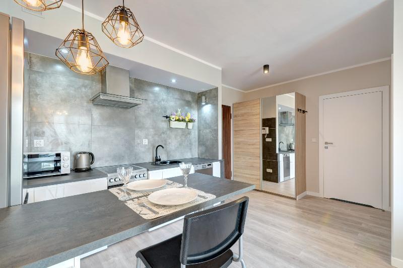 Dom & House - Apartments Chmielna Park 格但斯克 外观 照片